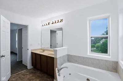 4818 Ladywood Bluff, Indianapolis - 37