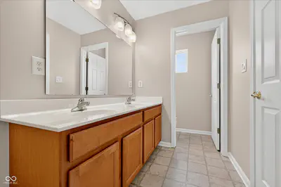 4132 Much Marcle Drive, Zionsville - 18