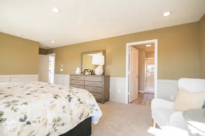 3165 Haberdashery Drive, Monrovia - 23