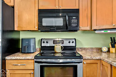 1602 Crescent Drive, Columbus - 21