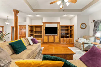 4383 Red Hawk Court, Columbus - 14