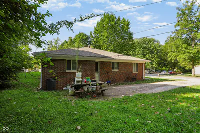 1612 Willis Drive, Bloomington - 27