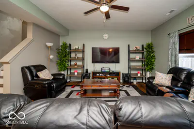 834 Blue Ash Trail, Greenwood - 11