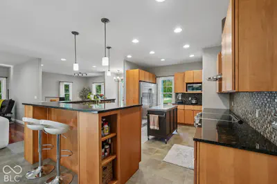 5600 Treeline Drive, Columbus - 21