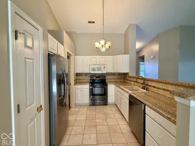 5835 Oberlies Way, Plainfield - 9