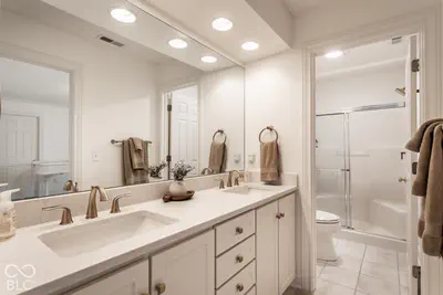 2 Stone Wall Lane, Zionsville - 38