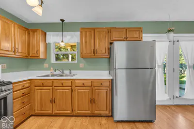 902 Sweetbriar Avenue, Whiteland - 8
