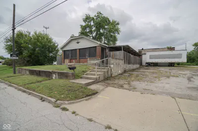 1028 Vandeman Street, Indianapolis - 2