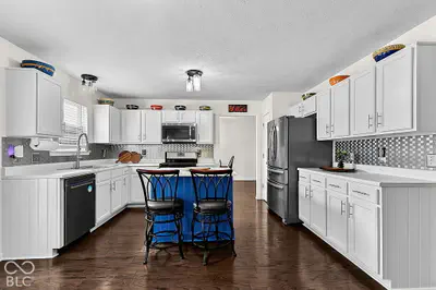 703 Trent Drive, Greenwood - 20