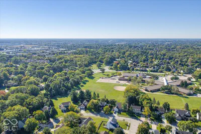 8732 Buffett Parkway, Fishers - 60