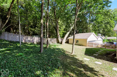 132 W 41st Street, Indianapolis - 44