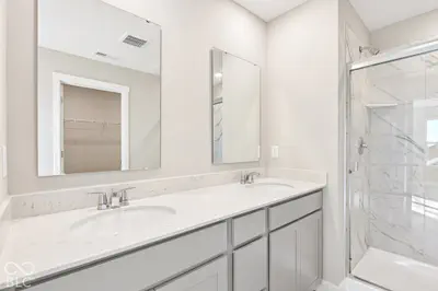 1093 Blackstone Avenue, Franklin - 30