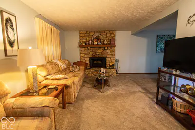 6730 Woodmere Circle, Indianapolis - 9