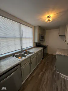 20 Kealing, Indianapolis - 13