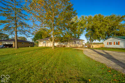 8401 Center Road, Muncie