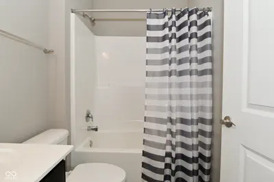 9170 Hedley Way E, Avon - 36