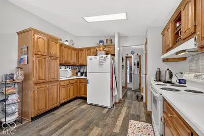 8264 600 Road, Tipton - 11