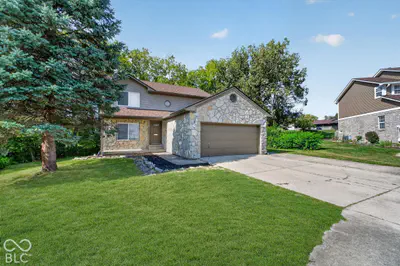6879 Oak Lake Drive, Indianapolis - 2