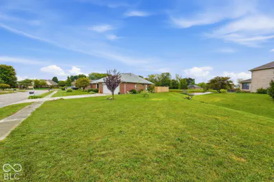 6765 Hall Road, Plainfield - 40