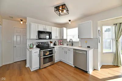 14978 Lovely Dove, Noblesville - 15