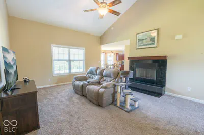 2230 Roaming Hills Drive, Richmond - 13