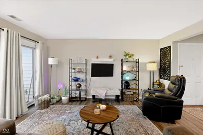 8158 Shorewalk Drive, Indianapolis - 36
