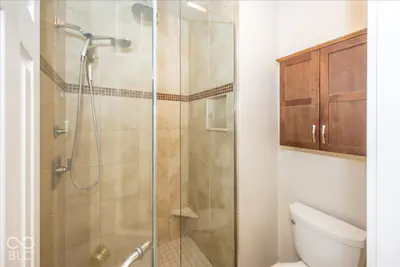 11582 Sutton Place Drive, Carmel - 18