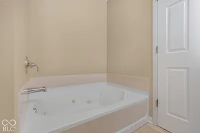 8260 Jo Ellen Drive, Fishers - 30