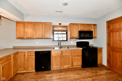 8919 Country Walk Drive, Indianapolis - 16