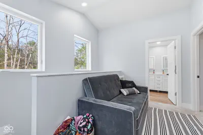8446 Parkview Drive, Rockville - 45