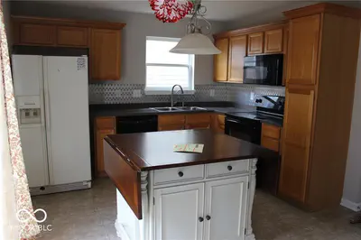 15402 Dry Creek Road, Noblesville - 10
