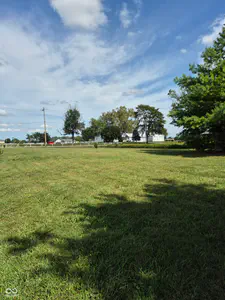 6957 300, Whiteland - 9