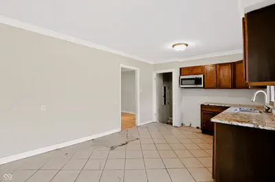 6410 Oxford Street, Indianapolis - 13