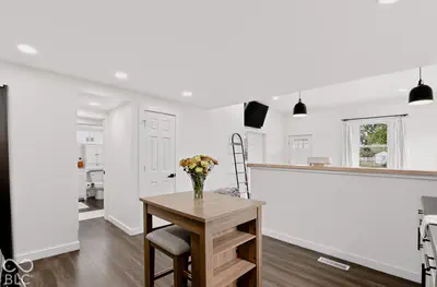 53 W Pearl Street, Greenwood - 10