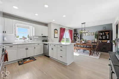 9009 Hamilton Road, Yoder - 15