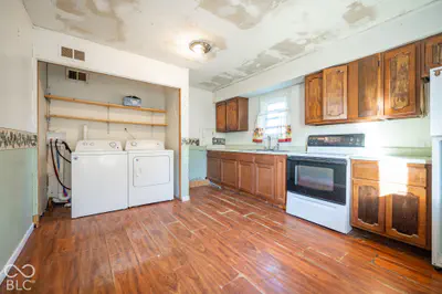 807 N Madison Street, Greencastle - 13