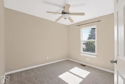 9025 Exeter Court, Fishers - 43