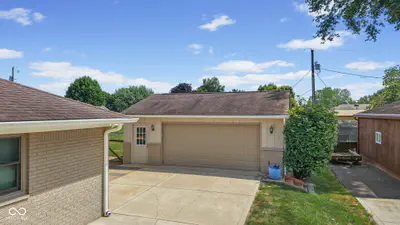 885 Broadway North Drive, Plainfield - 13