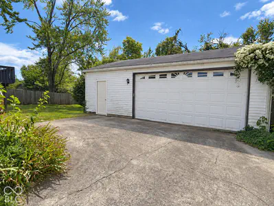 9033 Caminito Court, Indianapolis - 17