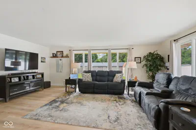 9940 Sunset Lane, Elwood - 5