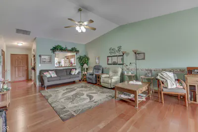 2063 Pelican, Franklin - 8