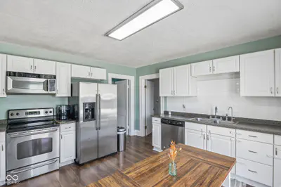 1135 Meridian Street, Shelbyville - 11