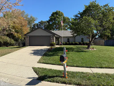 5535 Oakcrest, Indianapolis