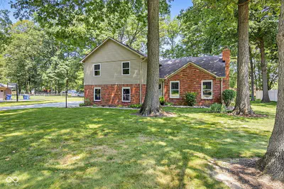 1336 S Heron Drive E, New Palestine - 5