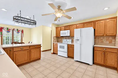 710 Willow Pointe South Drive, Plainfield - 19