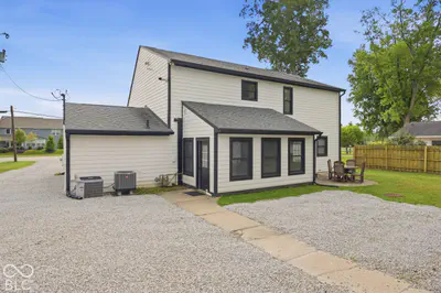 1334 Runyon, Greenwood - 16