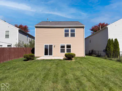 8723 Hosta Way, Camby - 5