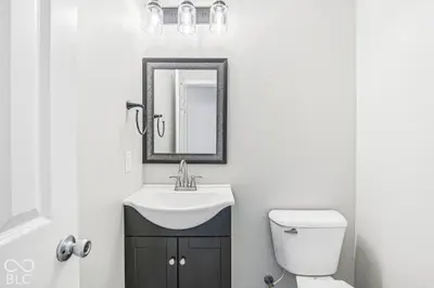 9533 Lantern Lane, Pendleton - 13