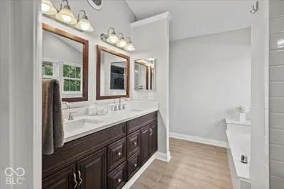 8732 Buffett Parkway, Fishers - 29