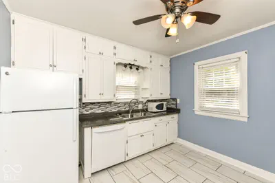1828 Lynhurst Drive, Indianapolis - 9